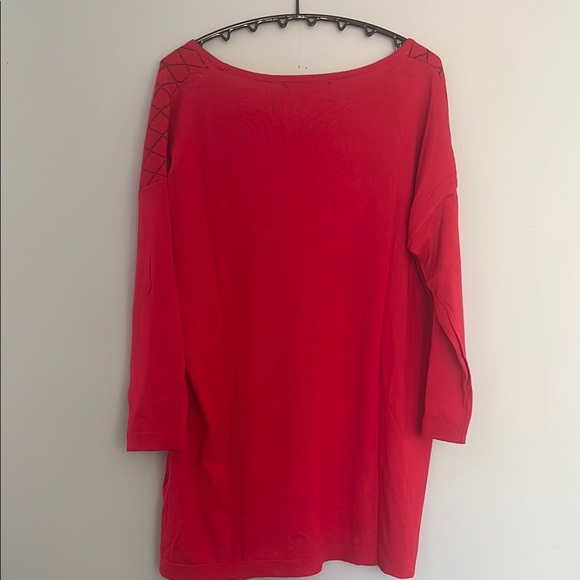 August Silk Red Diamond Pattern Top - Picture 4 of 4